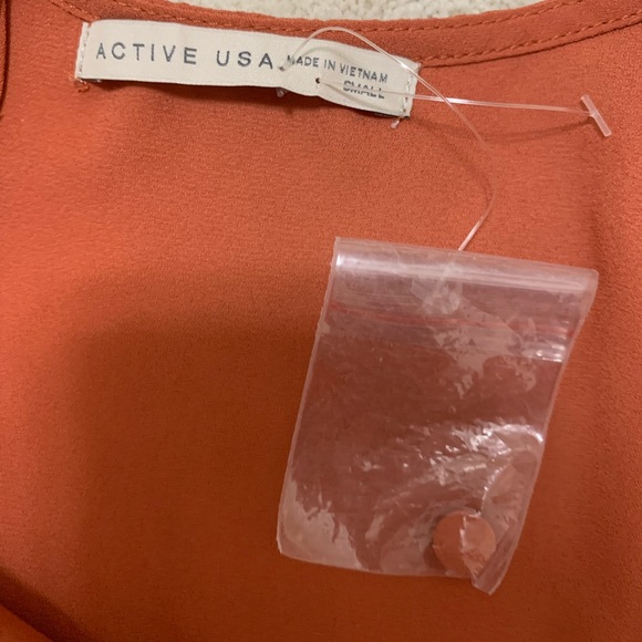 ORANGE BUTTONED TOP NWOT - Picture 4 of 4